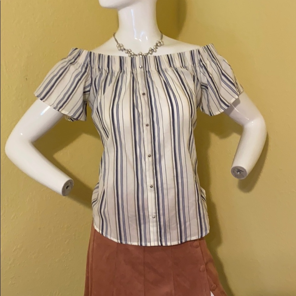 🚚 New Seven Sisters Striped Top